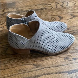 Lucky Brand Baylah 2 Perforated Booties